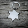 Sheriff jelvény alakú nemesacél kutyabiléta (A gravírozást az ár tartalmazza)